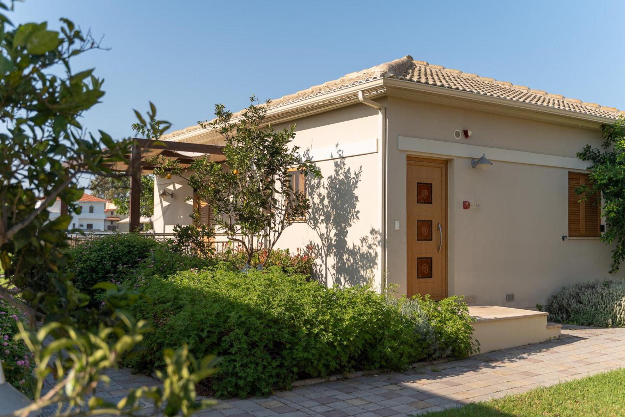 Niriides Luxury Villas Methoni  Exterior foto