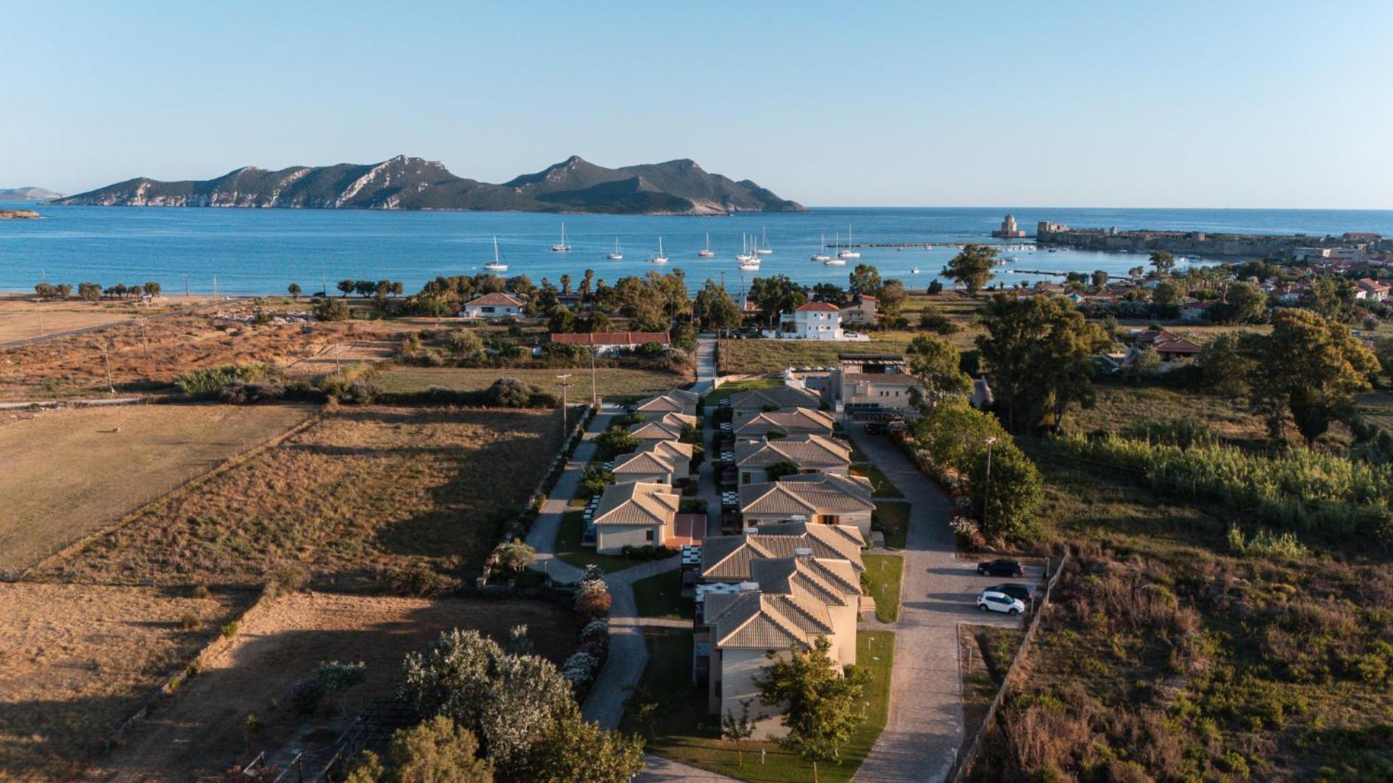 Niriides Luxury Villas Methoni  Exterior foto